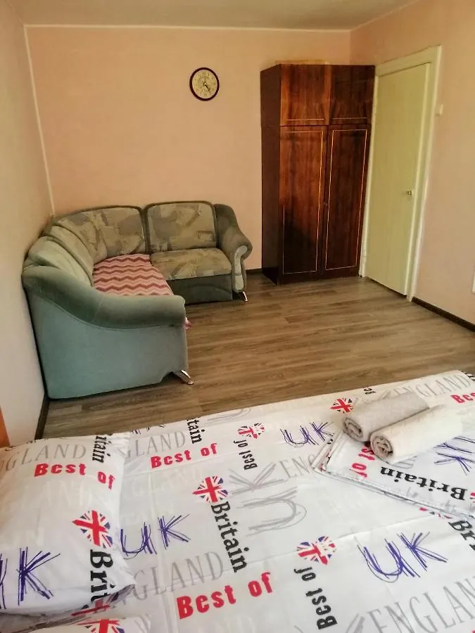Квартира Возле Индустриального Моста, Нау Apartment